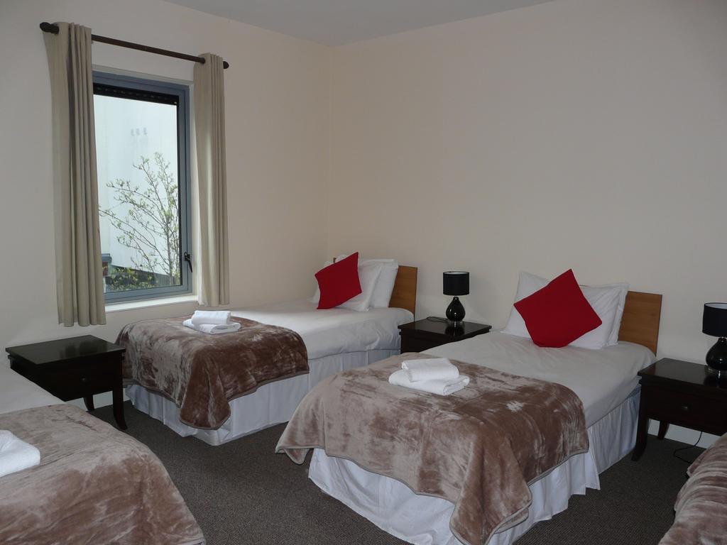 The Courtyard Apartments Carrick on Shannon Eksteriør bilde