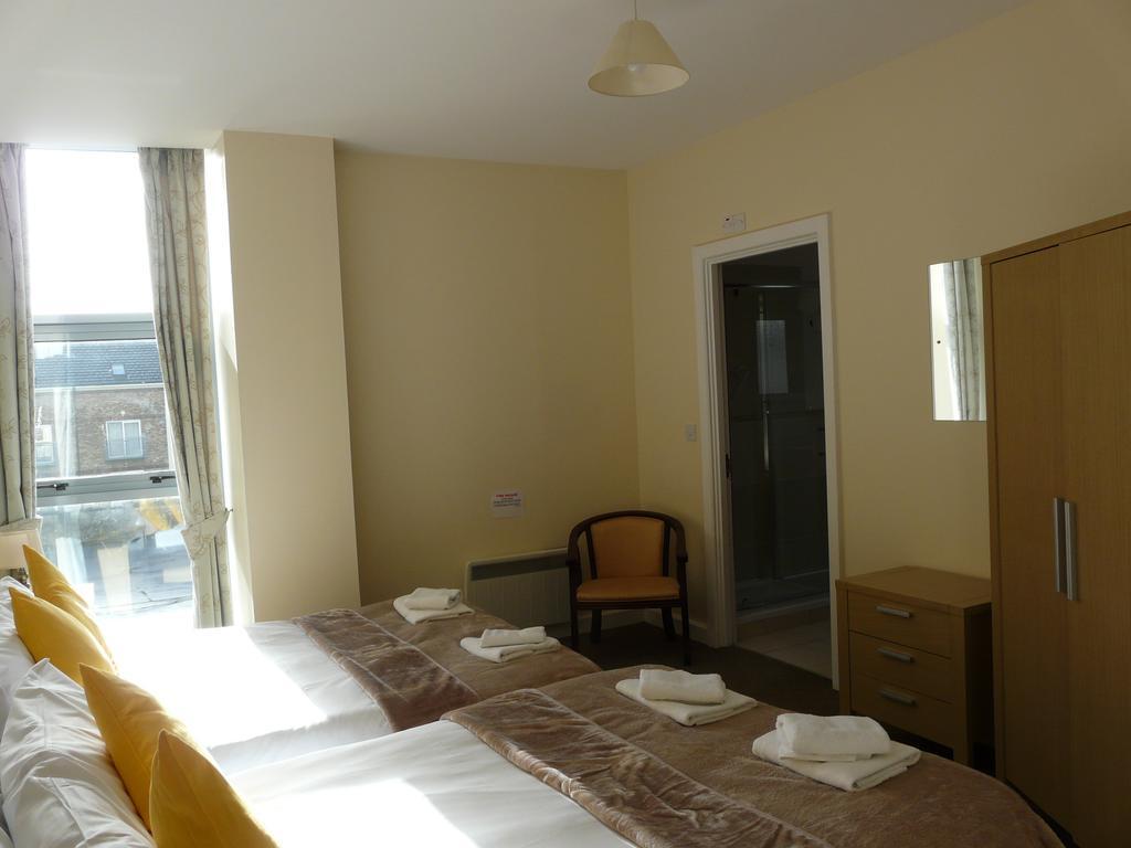 The Courtyard Apartments Carrick on Shannon Eksteriør bilde